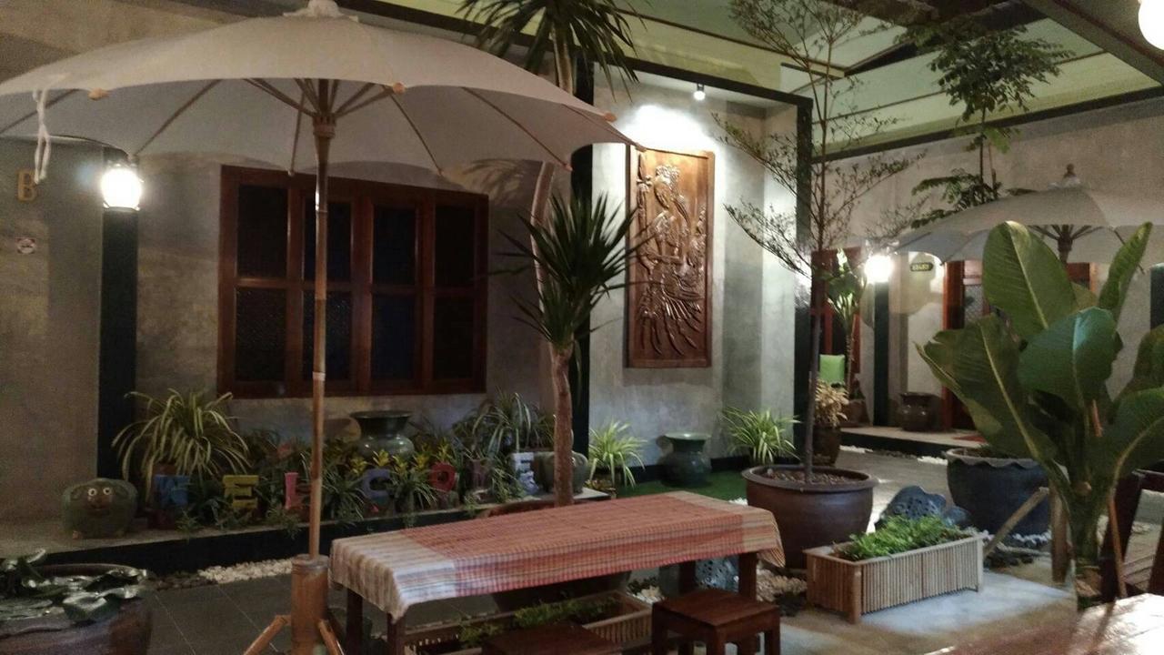 Pk Hostel Phra Nakhon Si Ayutthaya Esterno foto