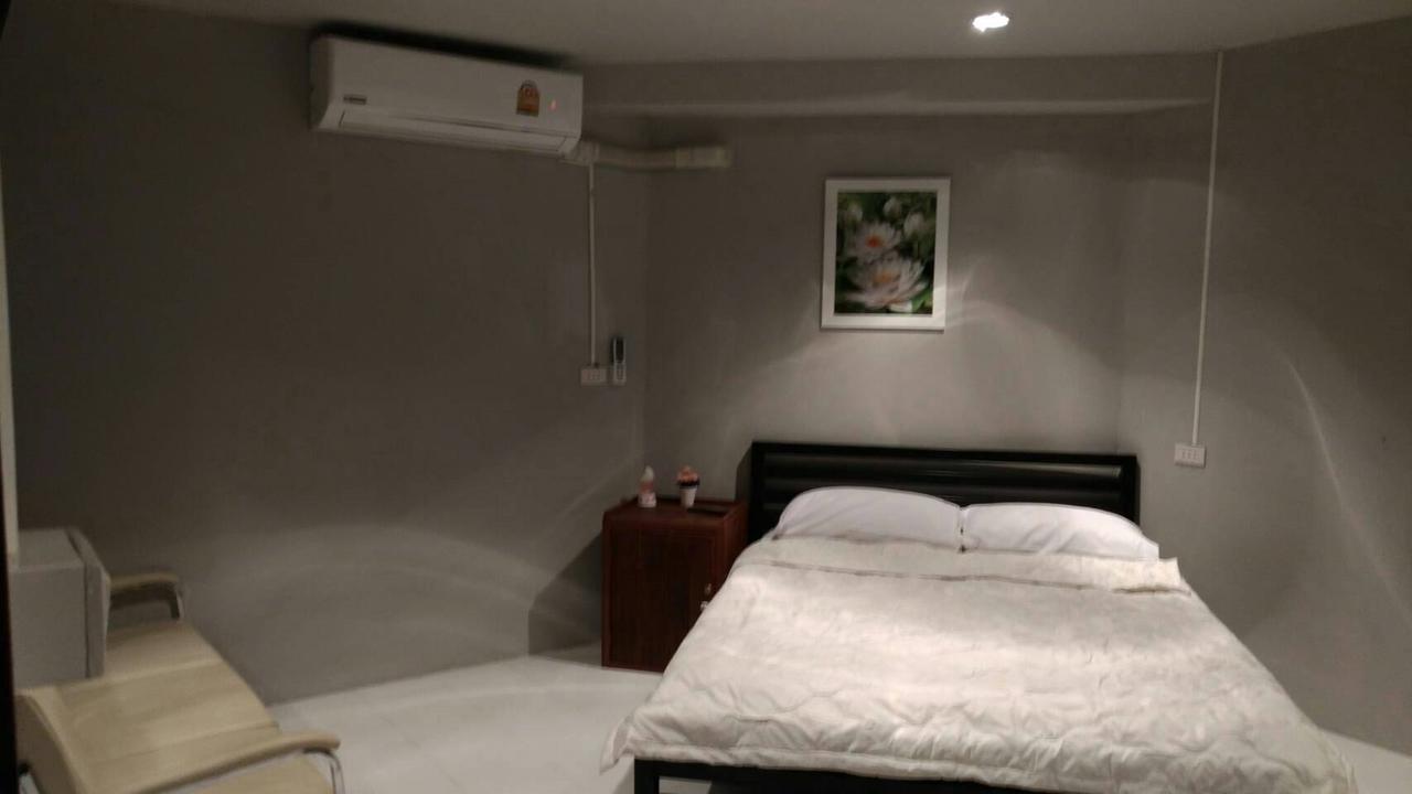 Pk Hostel Phra Nakhon Si Ayutthaya Esterno foto