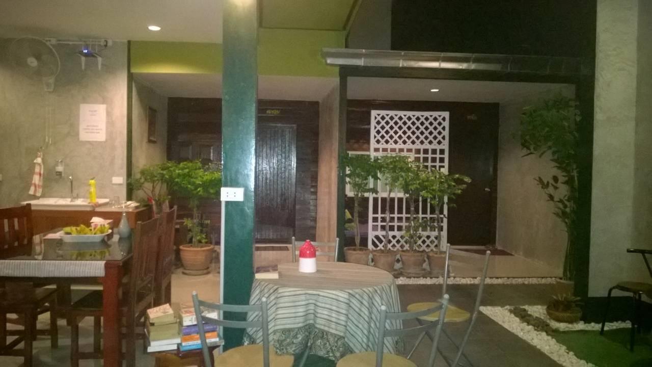 Pk Hostel Phra Nakhon Si Ayutthaya Esterno foto