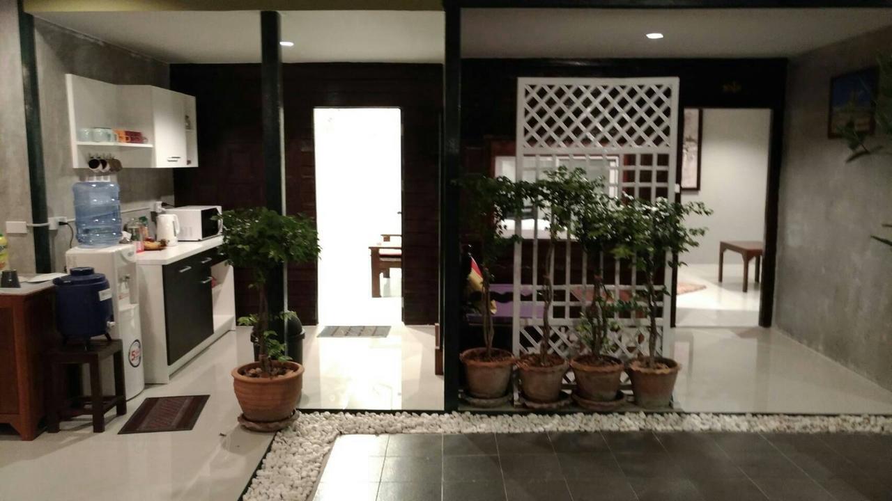 Pk Hostel Phra Nakhon Si Ayutthaya Esterno foto