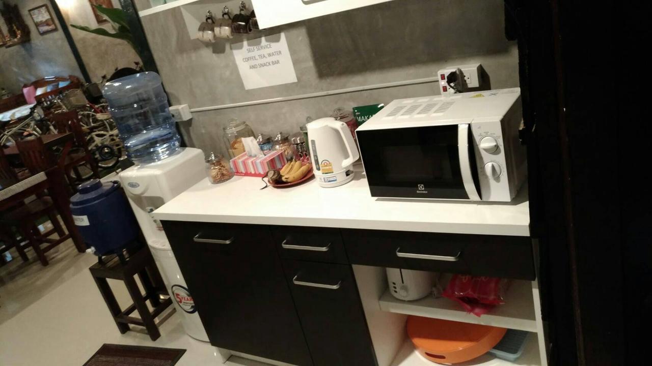 Pk Hostel Phra Nakhon Si Ayutthaya Esterno foto