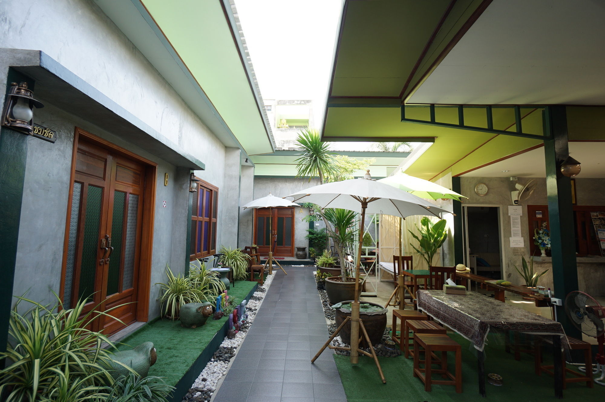 Pk Hostel Phra Nakhon Si Ayutthaya Esterno foto